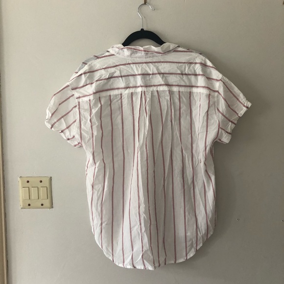 Universal Thread Button Down Tee - Picture 4 of 4